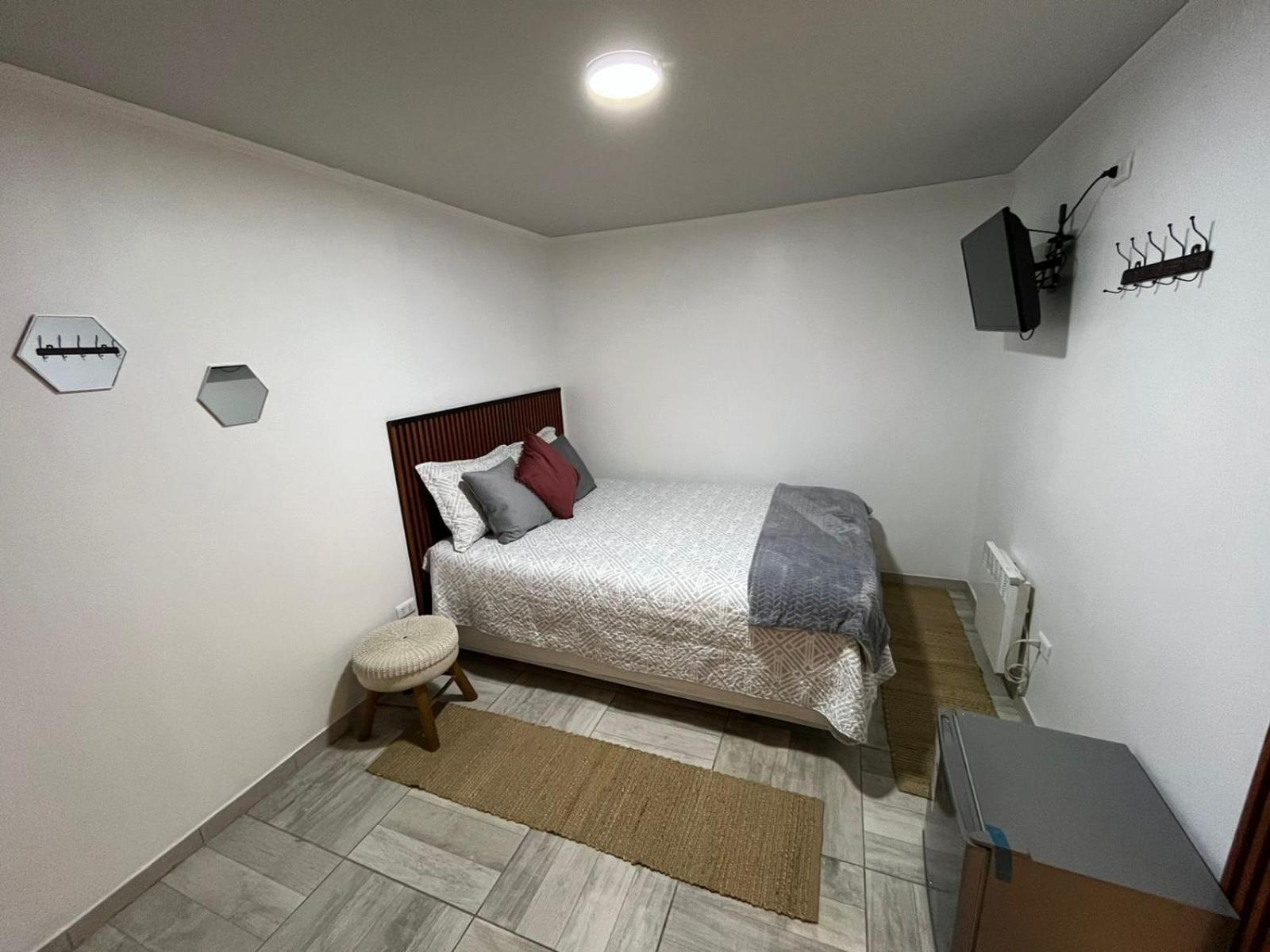 Hostal Fenix Hotel Santiago Buitenkant foto